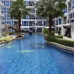 Grand Avenue Condo Soi Boaukow